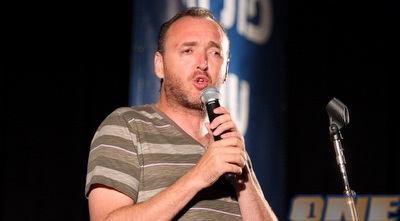 שלום אסייג. מי רוצה להיות בדחן? (דרור עינב) שלום אסייג. מי רוצה להיות בדחן? (דרור עינב)