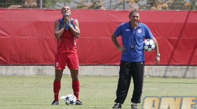 אלי גוטמן ודגלאס דה סילבה (רועי גלדסטון)