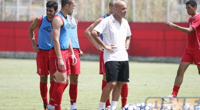 אימון הפועל ת&qout;א (רועי גלדסטון)