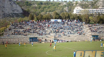 אצטדיון באלצ´יק. יותר גרוע מזה כנראה לא יכול להיות
