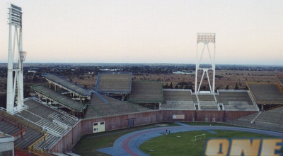 אצטדיון ממבאטו. מגדל בבל של דרום-אפריקה