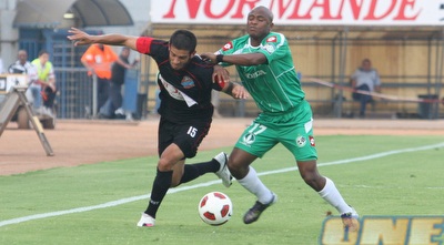 פיטר מסיללה מול חנן ממן (עמית מצפה) פיטר מסיללה מול חנן ממן (עמית מצפה)