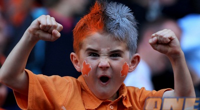 העיקר שמישהו מאוד מאוד מיוחד מאושר, אוהד בלקפול בשמיים (GettyImages) העיקר שמישהו מאוד מאוד מיוחד מאושר, אוהד בלקפול בשמיים (GettyImages)