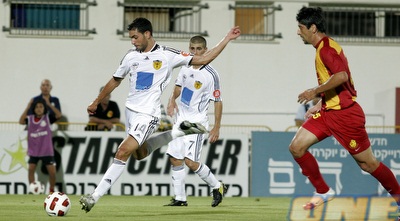 חן עזריאל ובן שושן ברקע. שניהם צפויים לפתוח (שי לוי)