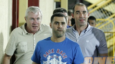 פרננדז, בנין וקורנפיין הספיקו להגיע לפתיחת המחצית השניה (שי לוי)