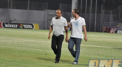 אלי מחפוד (משמאל) (גיא איזנר)