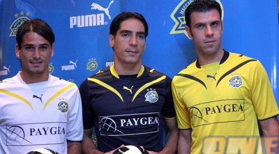 קולאוטי, זיו ובוזגלו מציגים צהוב, כחול, לבן (יניב גונן)