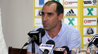 קורנפיין  (יניב גונן)