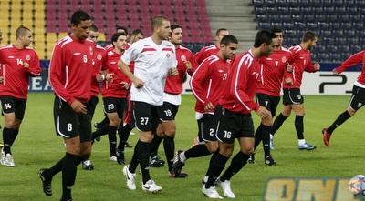 שחקני הפועל ת&qout;א באימון המסכם באוסטריה (רועי גלדסטון) שחקני הפועל ת&qout;א באימון המסכם באוסטריה (רועי גלדסטון)