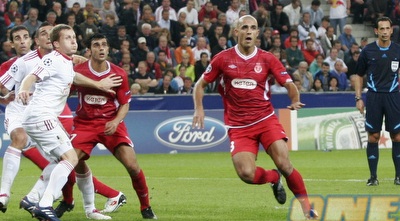 דה סילבה (רועי גלדסטון)