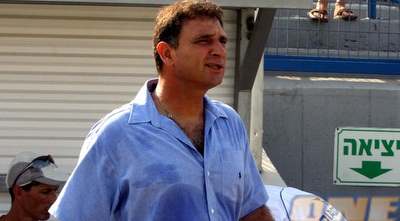 רפי כהן, חם לו (משה חרמון)