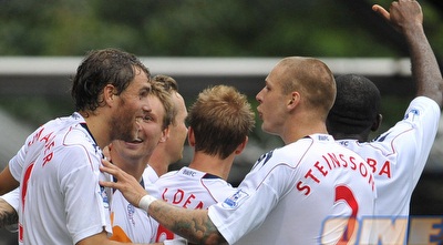 בולטון חוגגת (רויטרס)