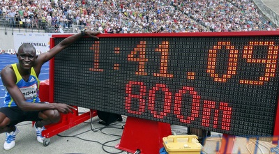 רודישה עם שיא העולם הטרי שלו (רויטרס) רודישה עם שיא העולם הטרי שלו (רויטרס)