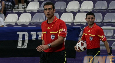 אלון יפת. ינהל את המשחק בין הפועל ת&qout;א להפועל ר&qout;ג (רועי גלדסטון)