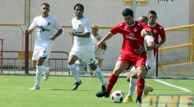 אשדוד עושה הגנה. הדקות הראשונות היו בקצב בינוני (משה חרמון)