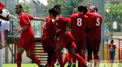 הפועל ת&qout;א חוגגת שוויון בחלוף חמש דקות בלבד (משה חרמון)