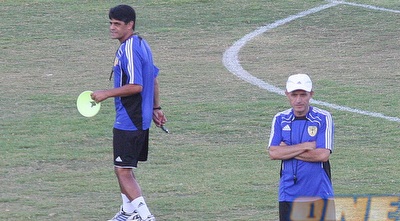 מלמיליאן. הזהיר את השחקנים מבוזגלו (גיא בן זיו)