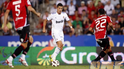 כריסטיאנו רונאלדו. ניסה להכניע את אאואט מההתחלה   (רויטרס)