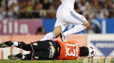 אוואט עוצר את היגוואין  (רויטרס)