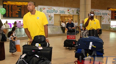 פרקינס והנדריקס בנתב&qout;ג (שי לוי) פרקינס והנדריקס בנתב&qout;ג (שי לוי)