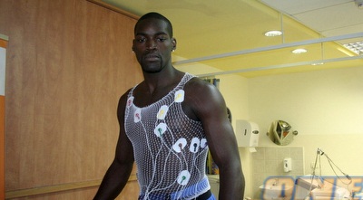 פרקינס. &qout;לא איכפת לי מה אומרים המבקרים&qout;  (שרון קביליו)