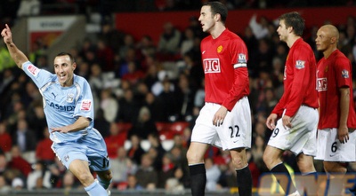 מיפסוד חוגג שער ב-0:2 מול היונייטד (רויטרס)