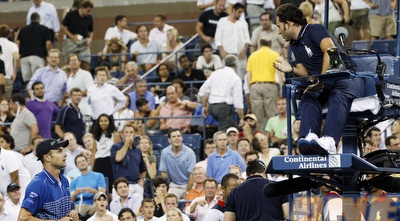 רודיק מתווכח עם השופט (רויטרס)