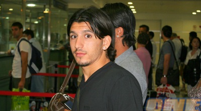 אלמוג כהן. ימשיך לפתוח בקישור האחורי (רועי גלדסטון)