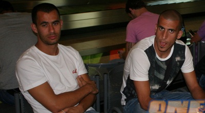 גילי ורמוט ואביחי ידין. פרננדז מדבר על ג&acute;וקר (רועי גלדסטון)