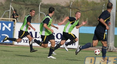 אילייש בדרך לשער הניצחון (ליאור טימור)