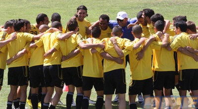 שחקני בית&qout;ר מאוחדים לקראת השנה החדשה (גיא בן זיו)