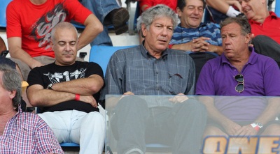 יואב כץ ביציע (עמית מצפה) יואב כץ ביציע (עמית מצפה)