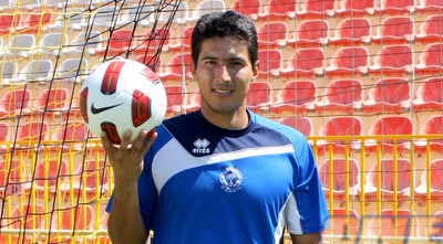 קרלוס אריאס (יניב גונן)