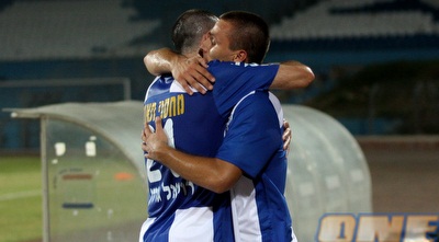 מכבי פ&qout;ת חוגגת (יניב גונן)