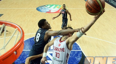 רודי גיי וקרם טונצ´רי (רויטרס) רודי גיי וקרם טונצ´רי (רויטרס)