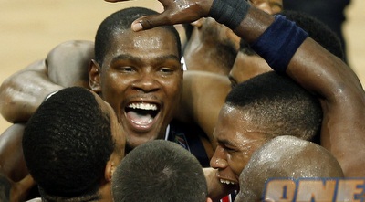 ארה&qout;ב חוגגת (רויטרס) ארה&qout;ב חוגגת (רויטרס)