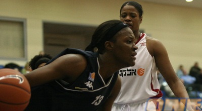 טיפני ג&acute;קסון  (קובי אליהו)