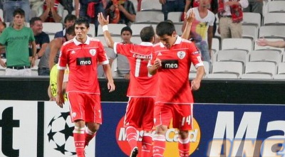 בנפיקה חוגגת את השני (רועי גלדסטון)