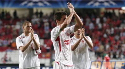 בונדר ושחקני הפועל שמרו על רוח טובה (רועי גלדסטון)