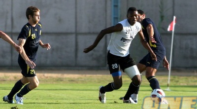 שרן ייני מול רוג´ר קולה בהברפלד. ראשל&qout;צ פתחה טוב יותר (ליאור טימור)