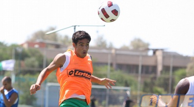 אייל גולסה נוגח (עמית מצפה)