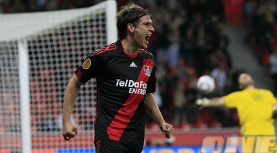 הלמס חוגג שלושער (רויטרס)