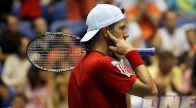 מלצר מתלונן בפני השופט על הרעש (יניב גונן)