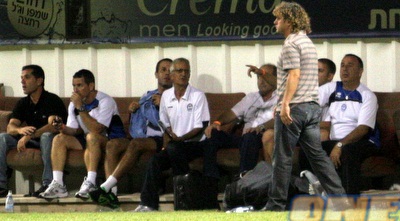 עטר על הספסל (ליאור טימור) עטר על הספסל (ליאור טימור)