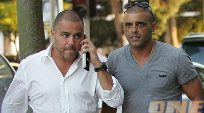 בני פרץ מחברת &qout;פרץ בוני התיכון&qout; עם אייל גולן