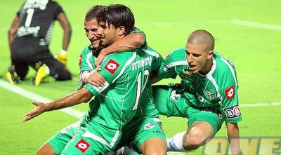 ליאור רפאלוב חוגג עם מוחמד גדיר ועידן ורד (משה חרמון) ליאור רפאלוב חוגג עם מוחמד גדיר ועידן ורד (משה חרמון)