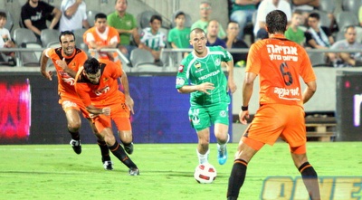 עידן ורד משתחרר מאביב חדד וכפיר אדרי (משה חרמון) עידן ורד משתחרר מאביב חדד וכפיר אדרי (משה חרמון)