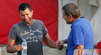 אלי טביב ואלי גוטמן (רועי גלדסטון)