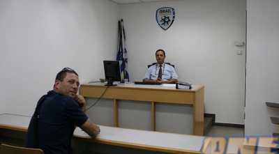 ניר קלינגר (גיא איזנר)