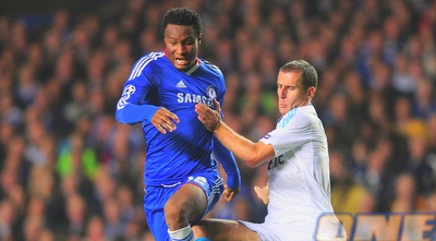 ג´ון אובי מיקל מול בנואה שיירו (GettyImages)